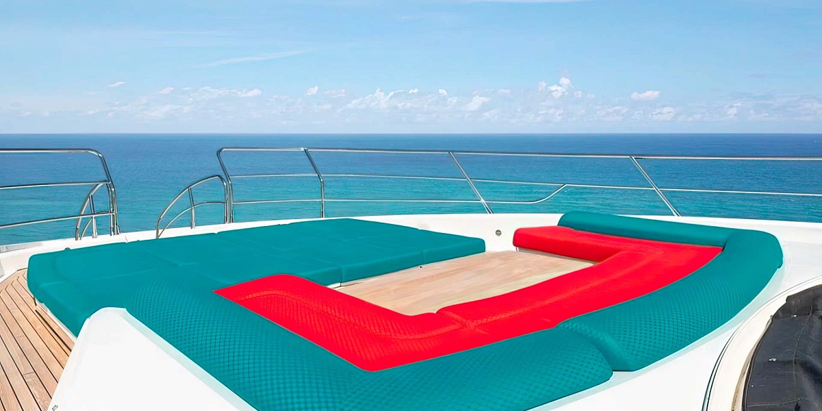 Аренда мега яхты 	Sunseeker 115 Predator в Сочи